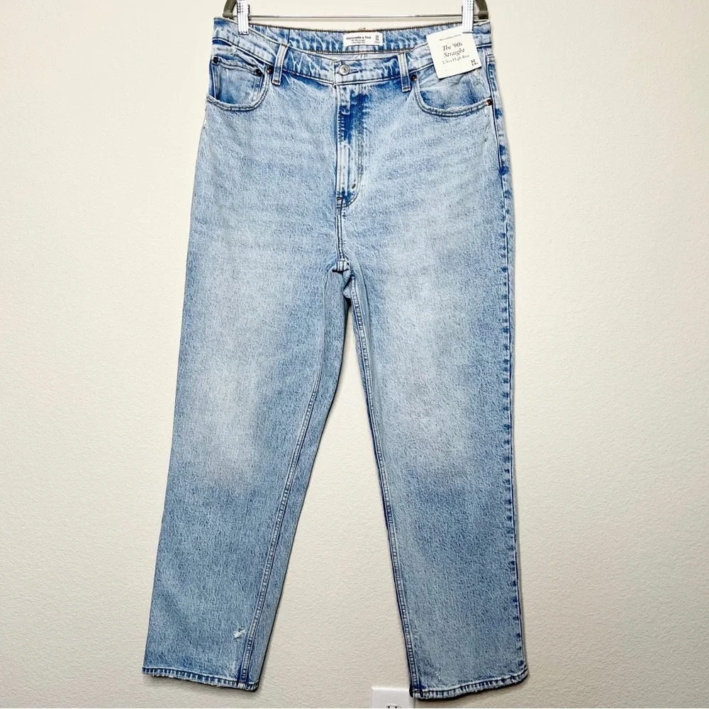 Abercrombie & Fitch The 90s Straight Ultra High Rise Jean - Picture 4 of 15